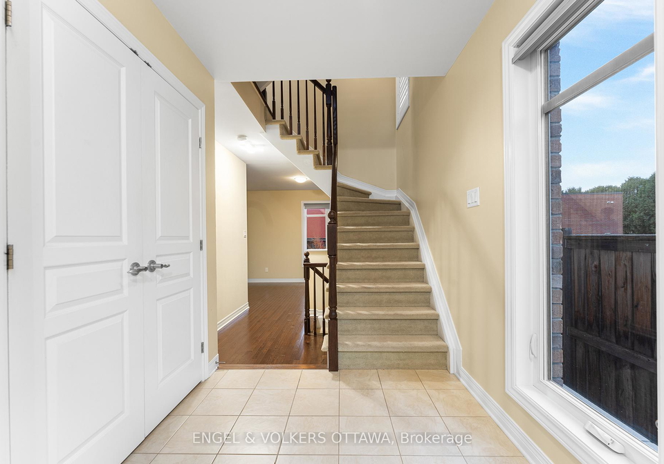 212-accolade-private-ottawa-ontario-x12525246