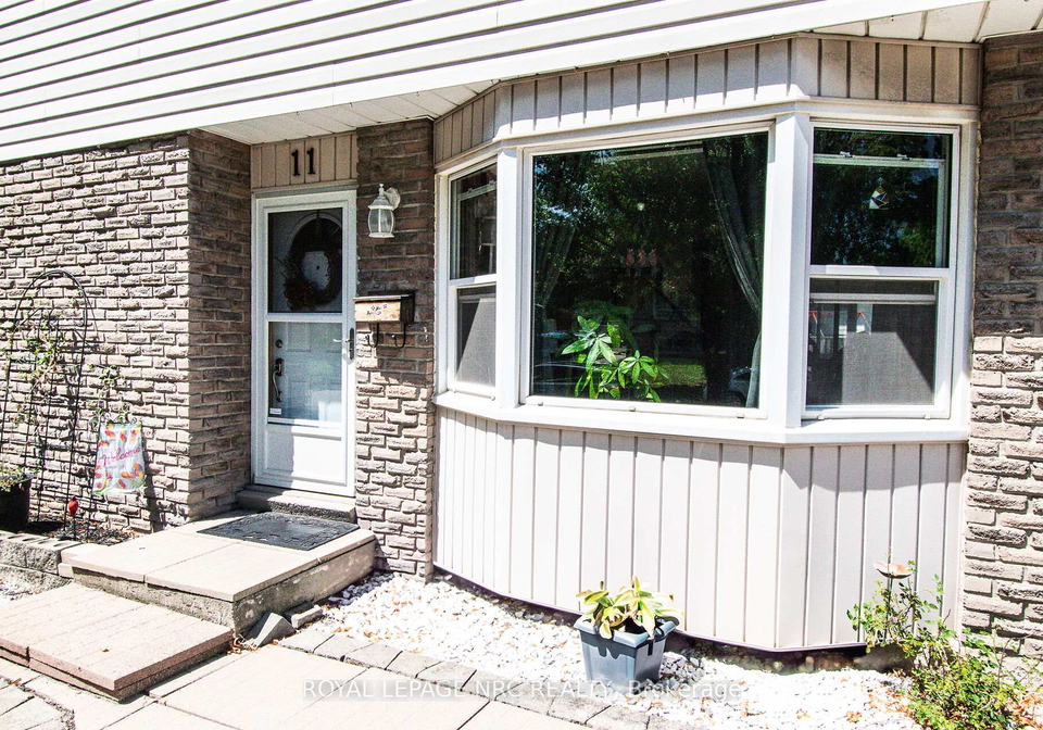 11-exeter-drive-st-catharines-ontario-x12525330