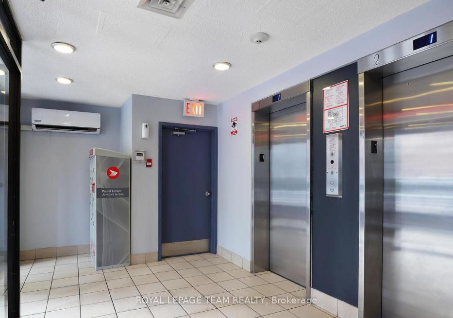 200-bay-street-ottawa-ontario-x12525486