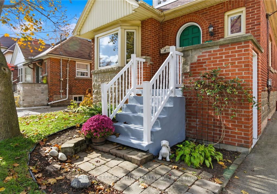 76-east-15th-street-hamilton-ontario-x12525730