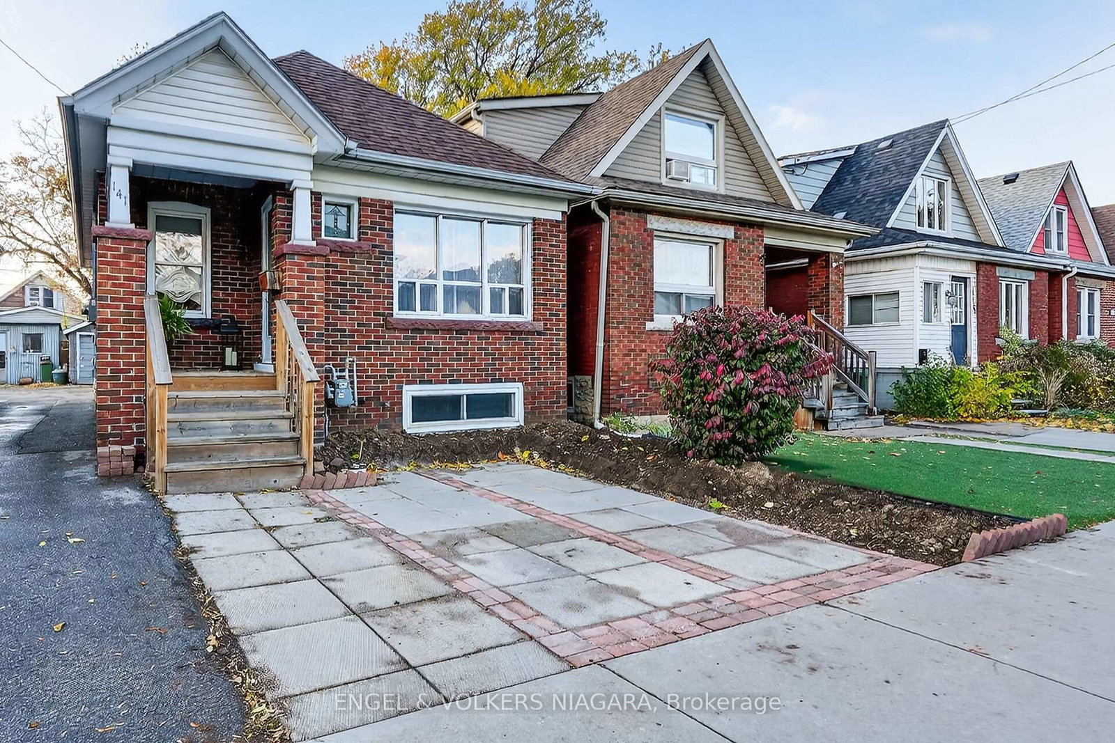 141-cope-street-hamilton-ontario-x12526278