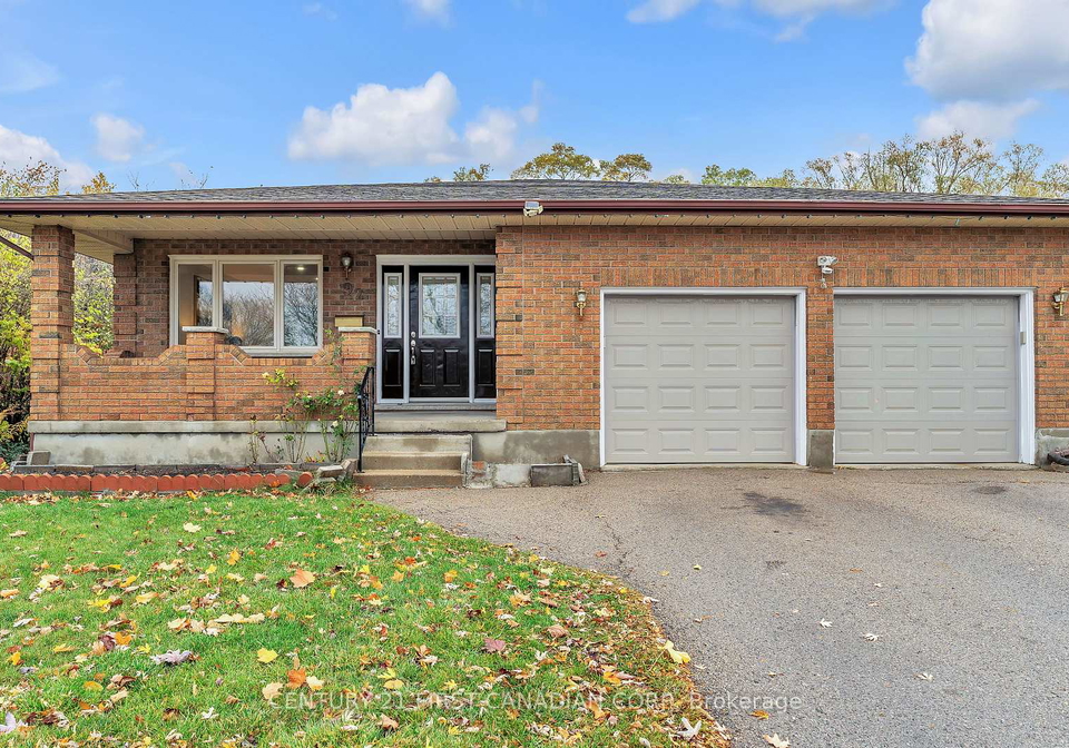 92-golfdale-crescent-london-south-ontario-x12527404