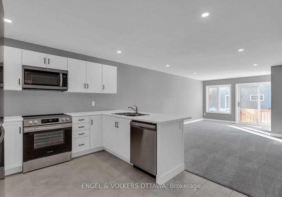 102-seabert-drive-arnprior-ontario-x12527882