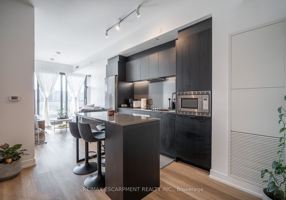 1-jarvis-street-hamilton-ontario-x12528264