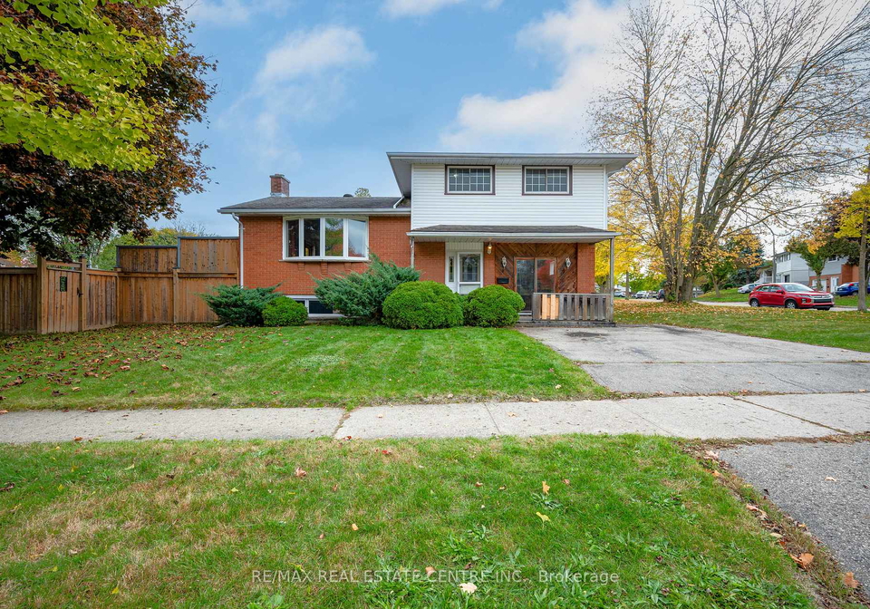 18-kingston-crescent-kitchener-ontario-x12528660