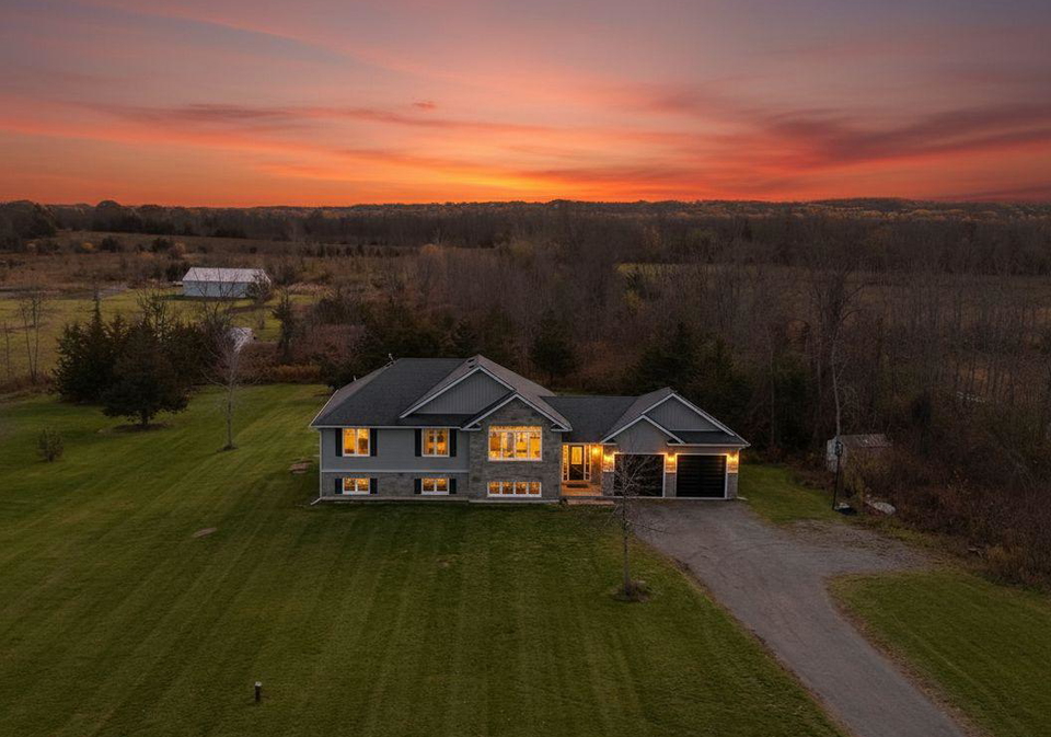 2986-county-road-15-prince-edward-county-ontario-x12528876