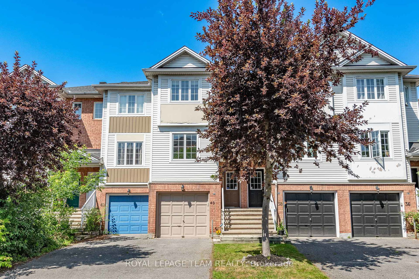 40-manhattan-crescent-ottawa-ontario-x12529012
