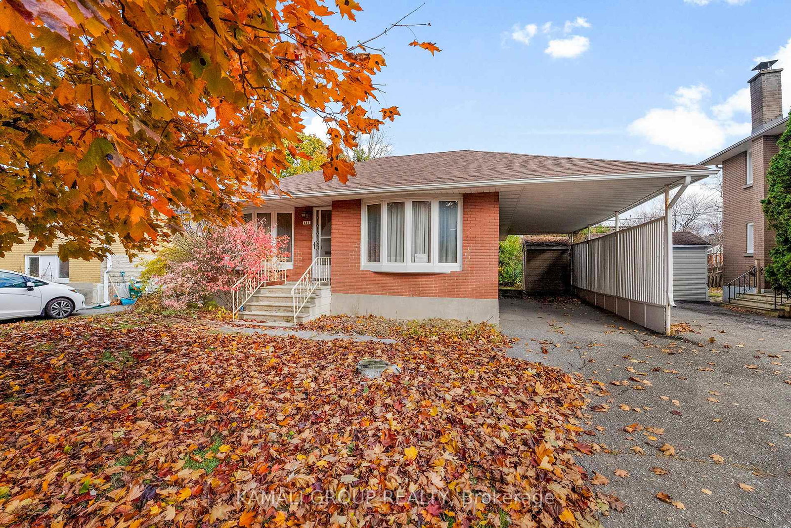 683-courtenay-avenue-ottawa-ontario-x12529096