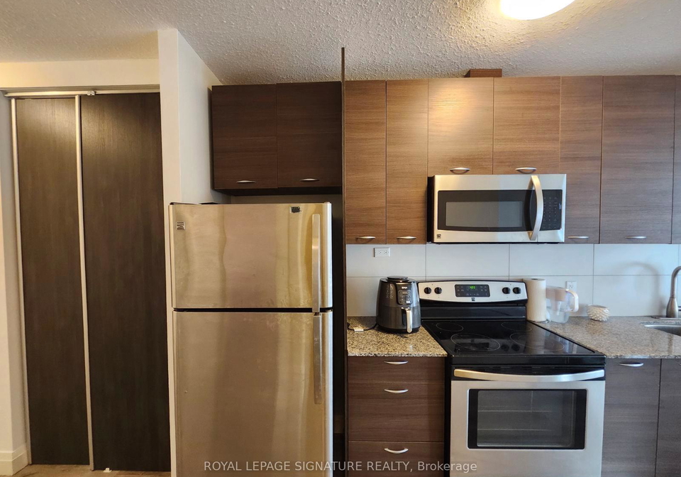318-spruce-street-w-waterloo-ontario-x12529414