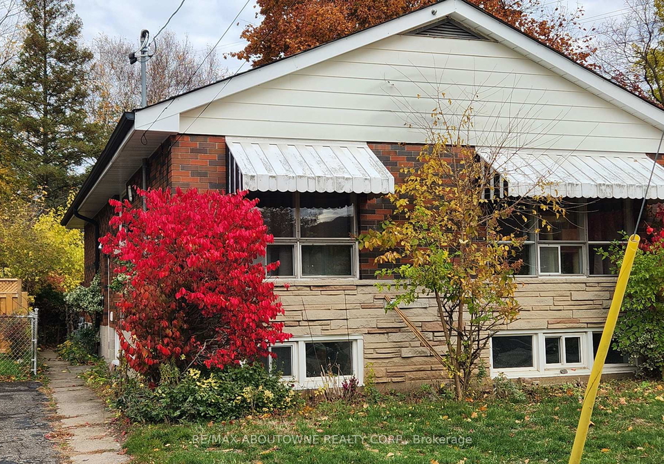 12-ramsey-crescent-hamilton-ontario-x12529428