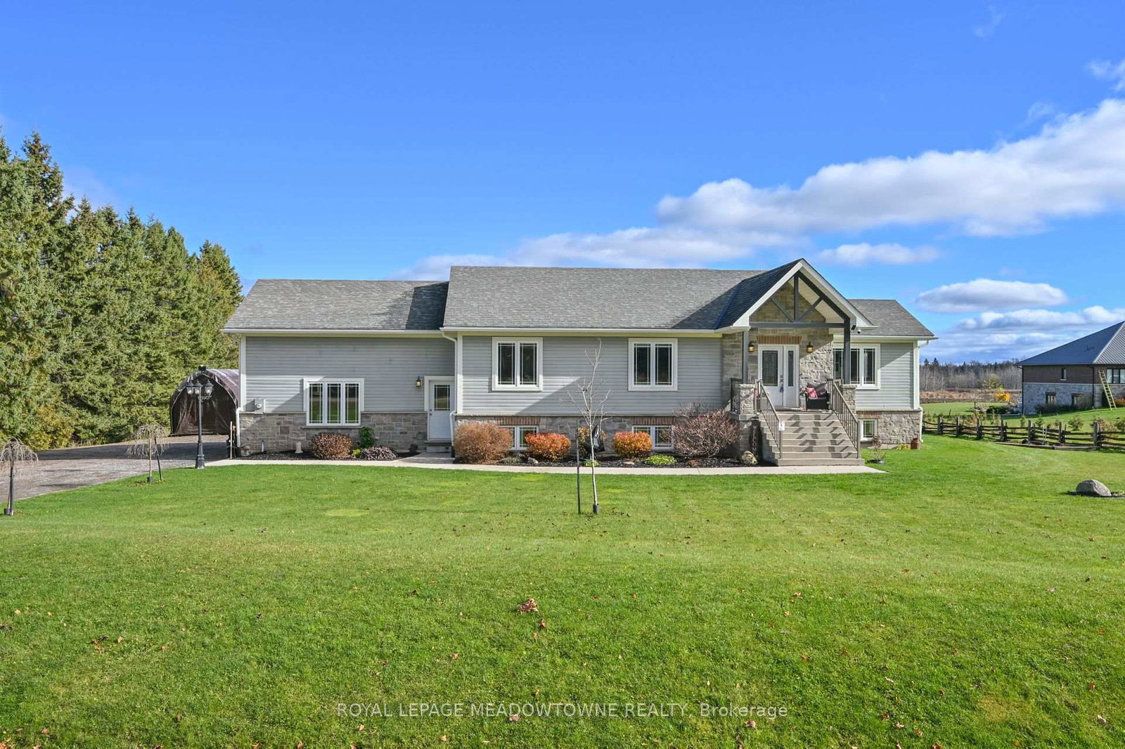 515199-2nd-line-amaranth-ontario-x12529472