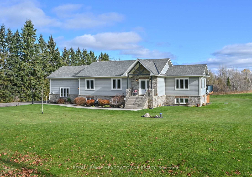 515199-2nd-line-amaranth-ontario-x12529472
