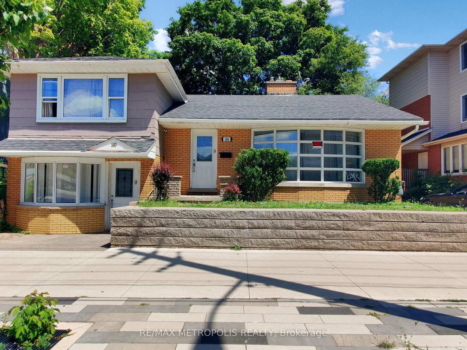 180-king-street-n-waterloo-ontario-x12529574
