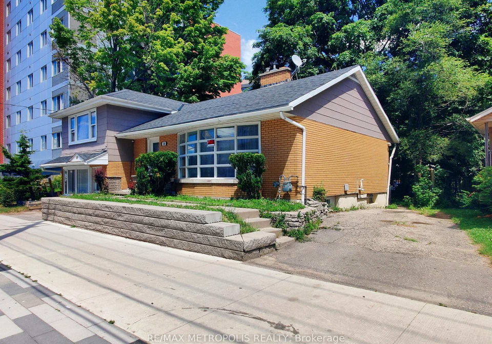 180-king-street-n-waterloo-ontario-x12529574