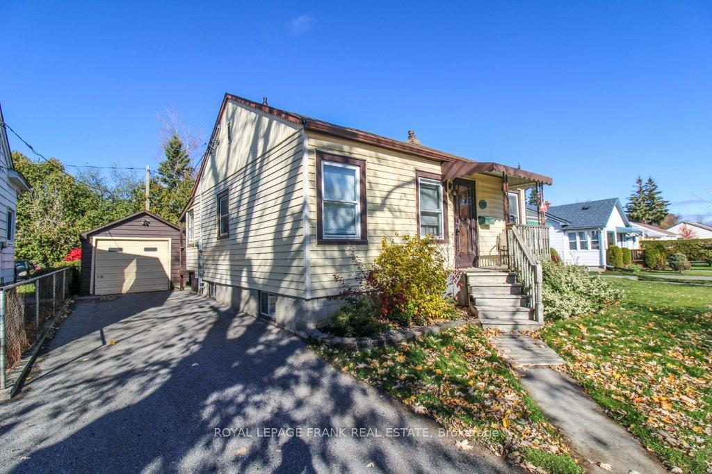 512-glengarry-avenue-peterborough-ontario-x12529792