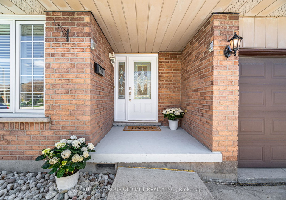 93-indian-crescent-hamilton-ontario-x12530962