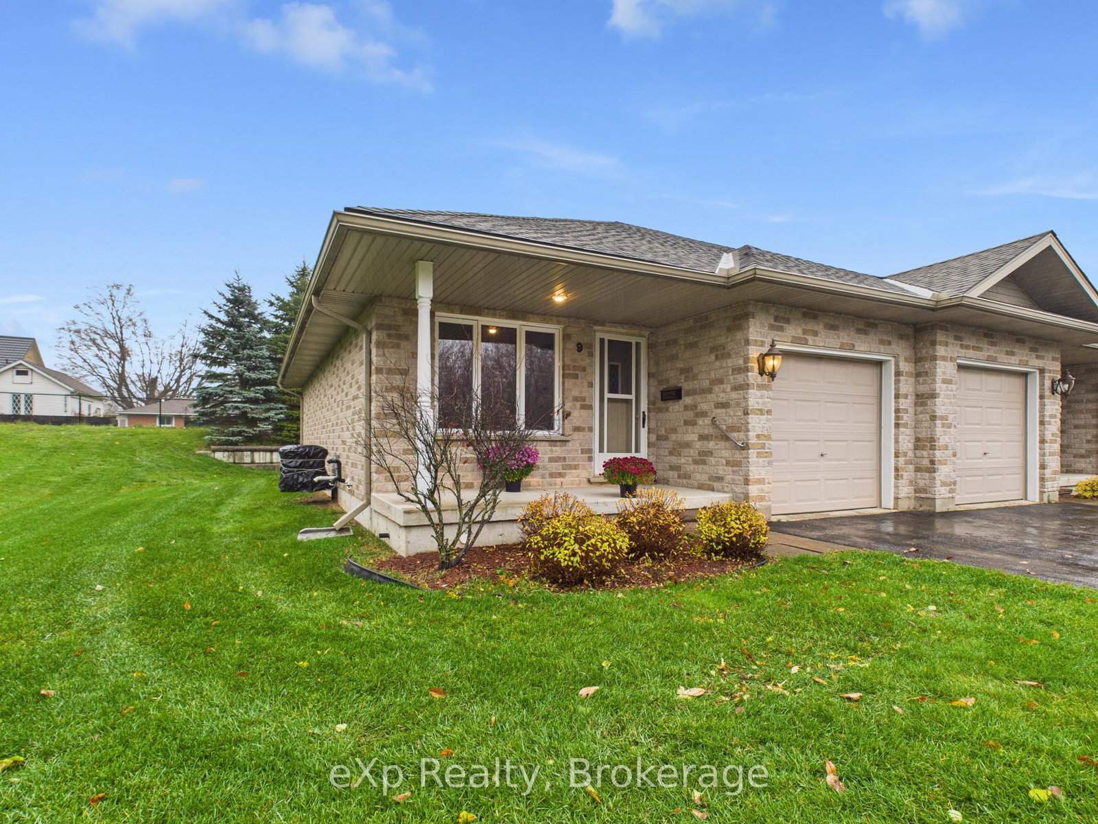 302-park-street-w-west-grey-ontario-x12531696