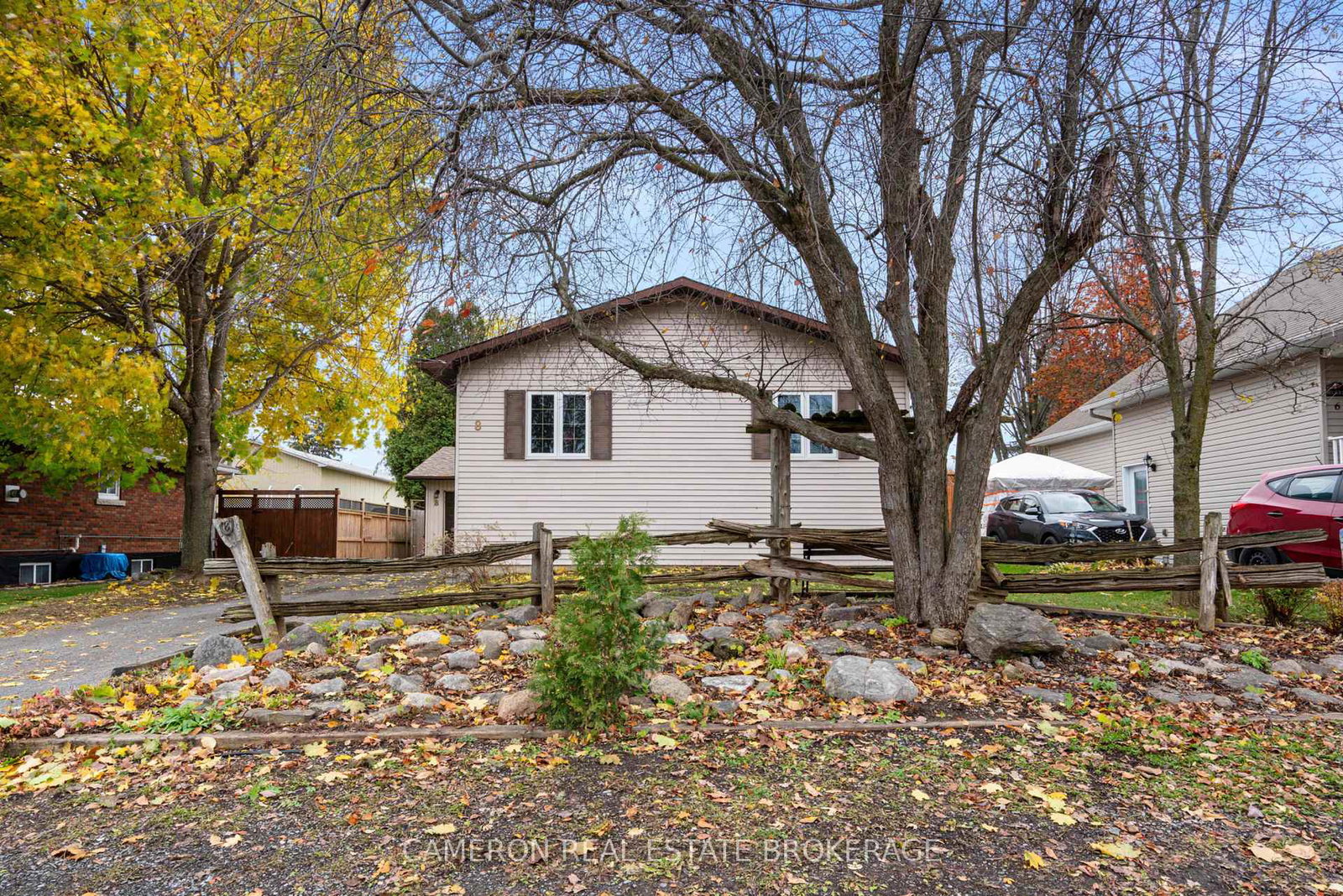 8-head-street-south-glengarry-ontario-x12531756