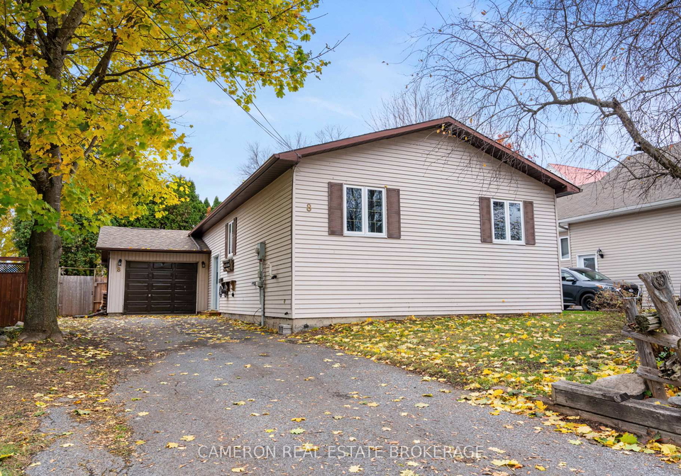 8-head-street-south-glengarry-ontario-x12531756