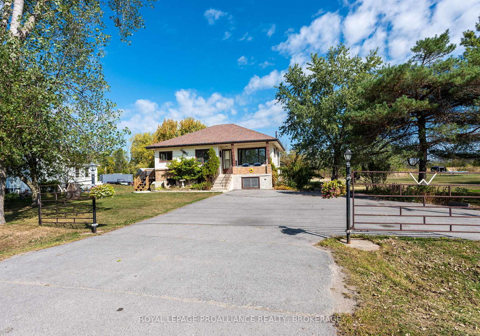 4835-county-road-2-loyalist-ontario-x12531842