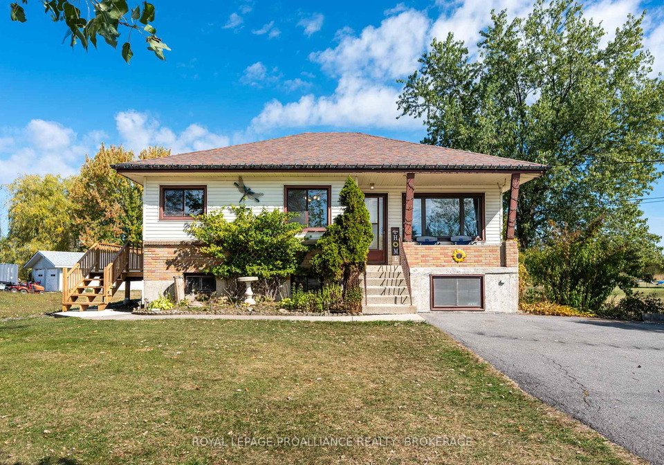 4835-county-road-2-loyalist-ontario-x12531842