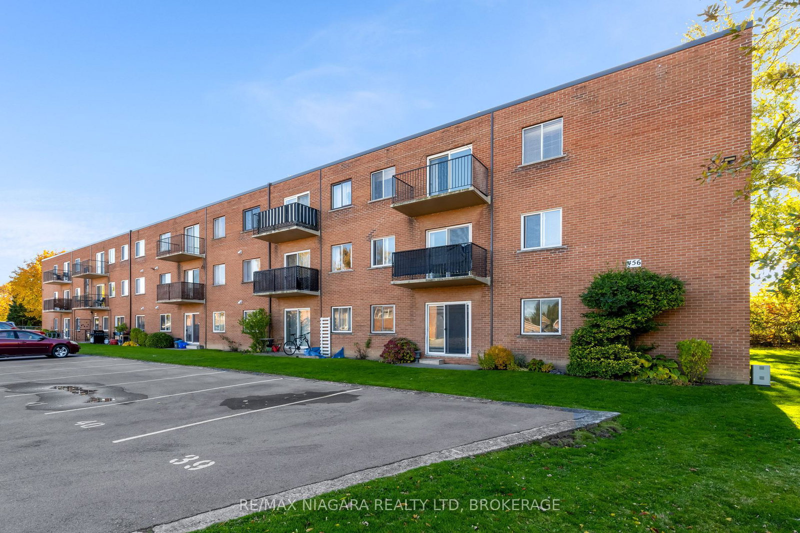 456-carlton-street-st-catharines-ontario-x12532056