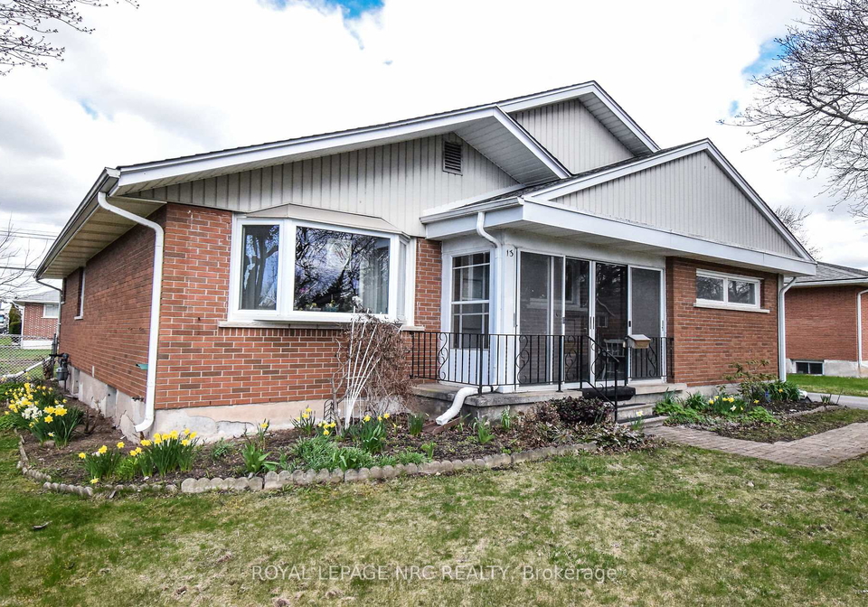 13-westmount-crescent-welland-ontario-x12532358