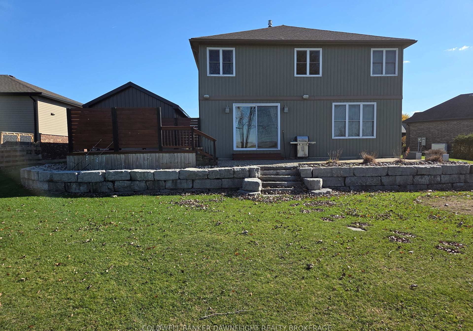 12-knell-crescent-bluewater-ontario-x12532654