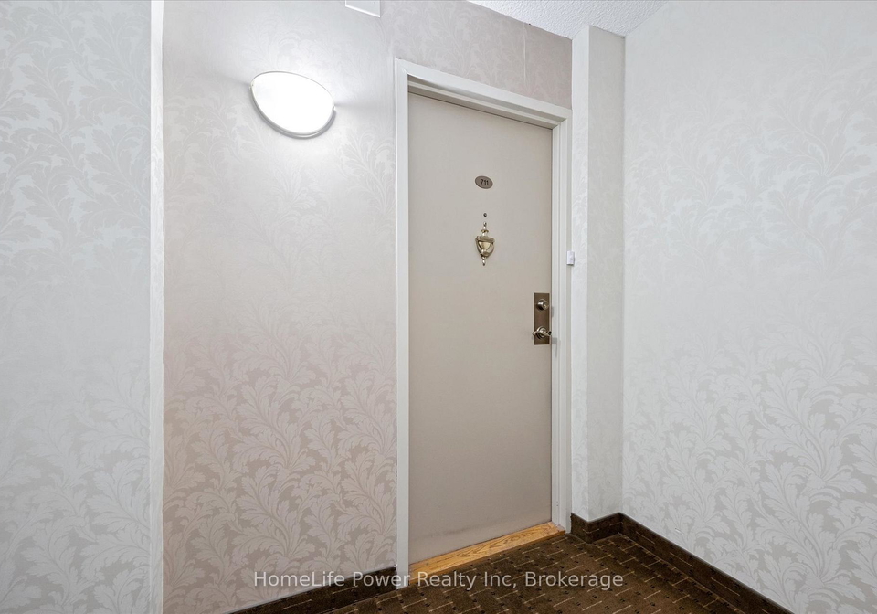 19-woodlawn-road-e-guelph-ontario-x12533388