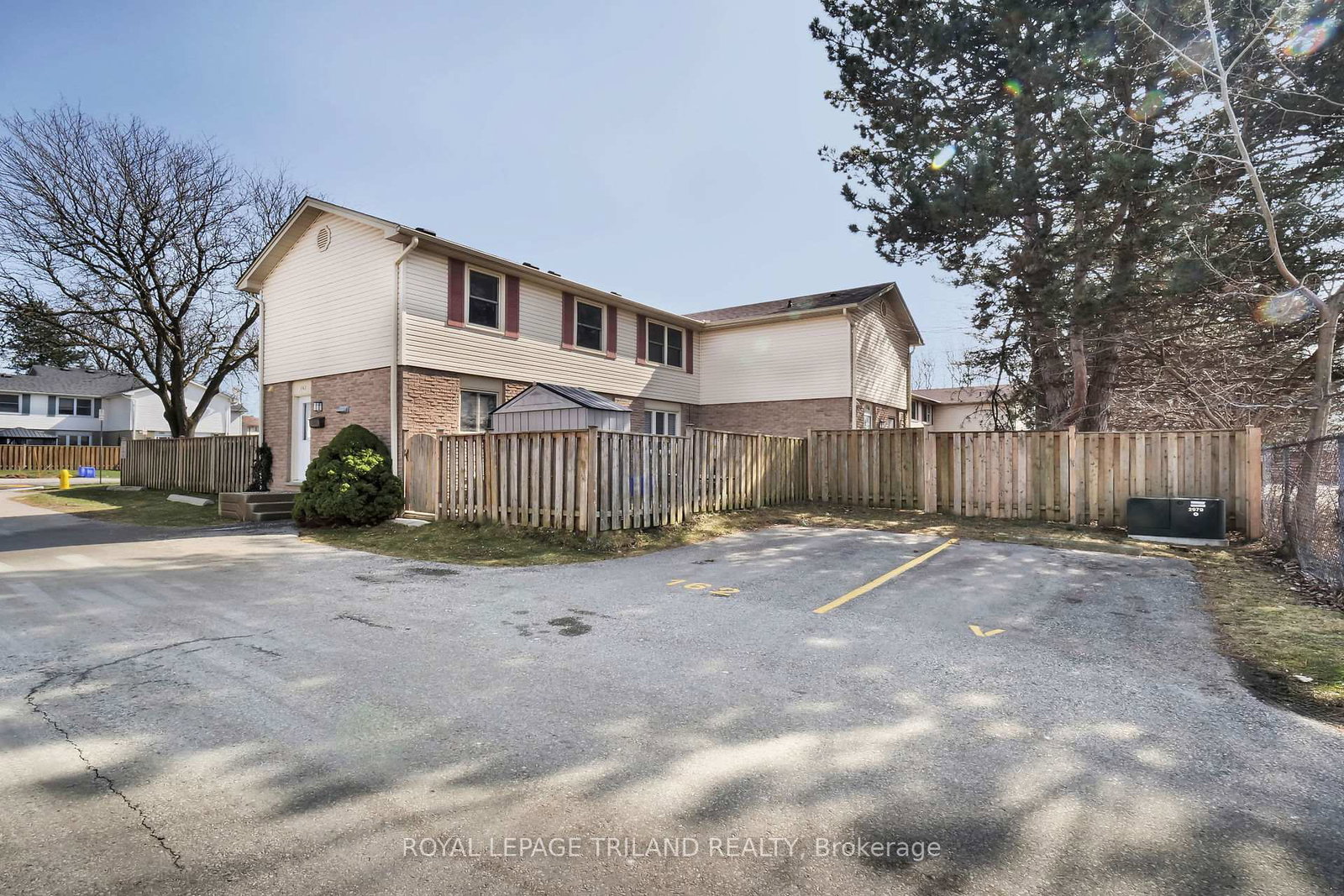 230-clarke-cross-london-east-ontario-x12534176