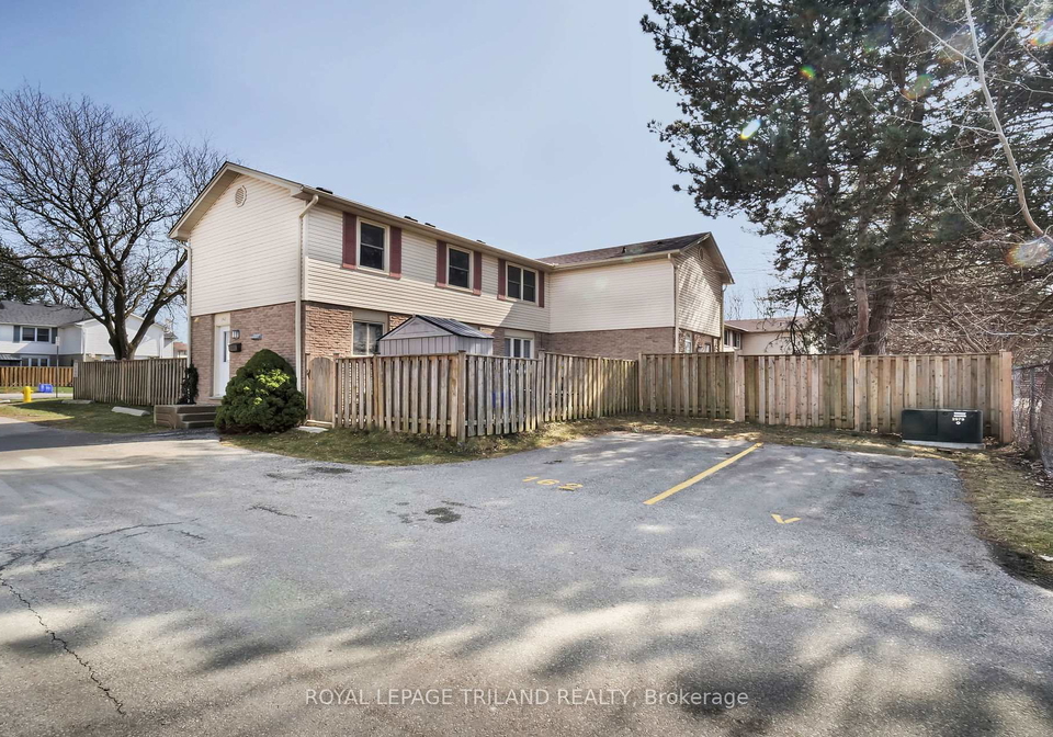230-clarke-cross-london-east-ontario-x12534176