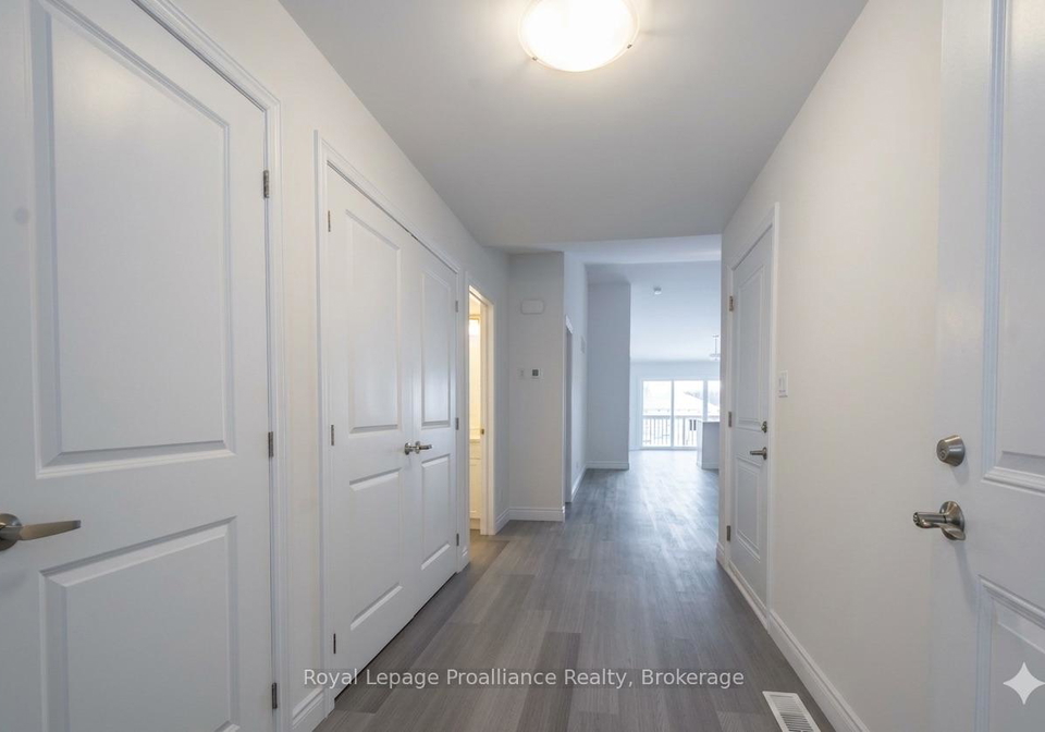 119-farrington-crescent-prince-edward-county-ontario-x12534416