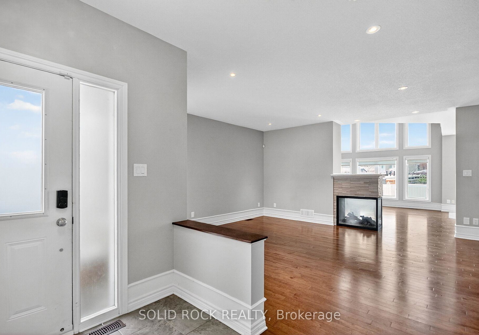 118-wilhelmina-place-w-ottawa-ontario-x12534474