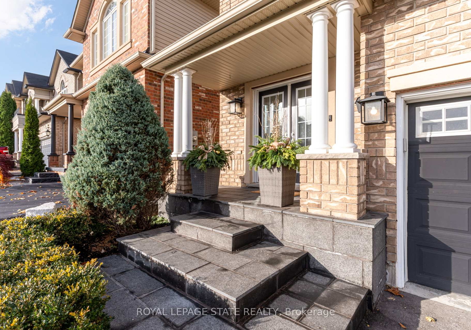 36-irwin-avenue-hamilton-ontario-x12534716
