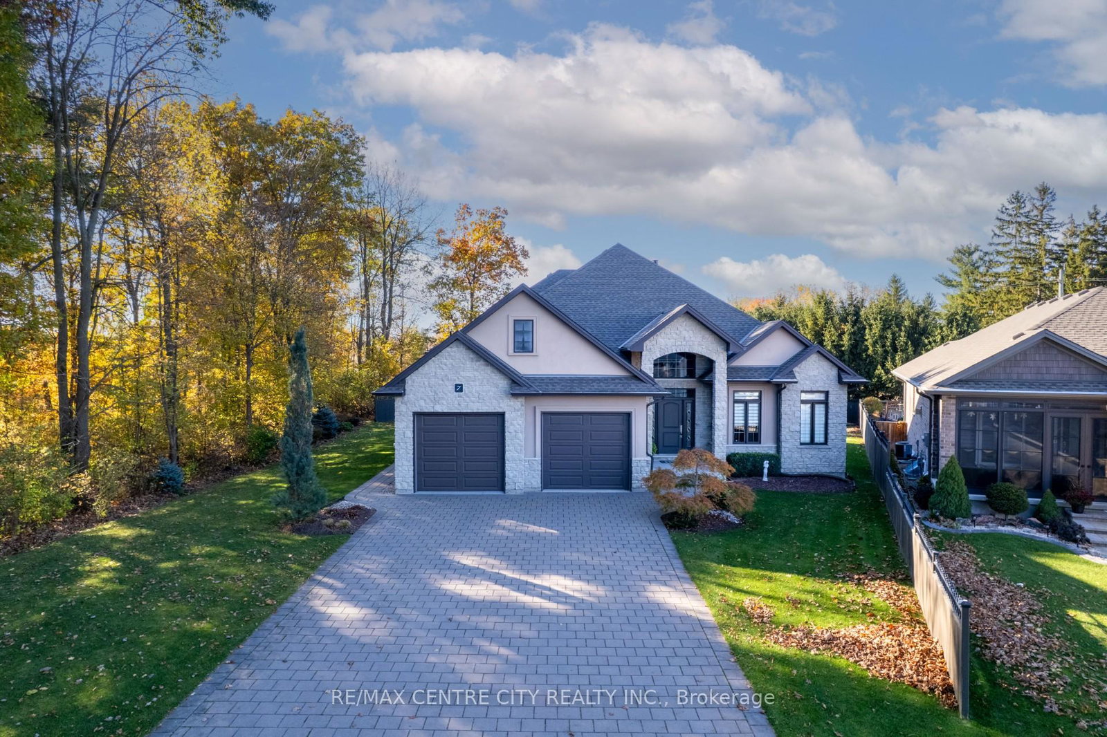 7-drake-court-strathroy-caradoc-ontario-x12535274