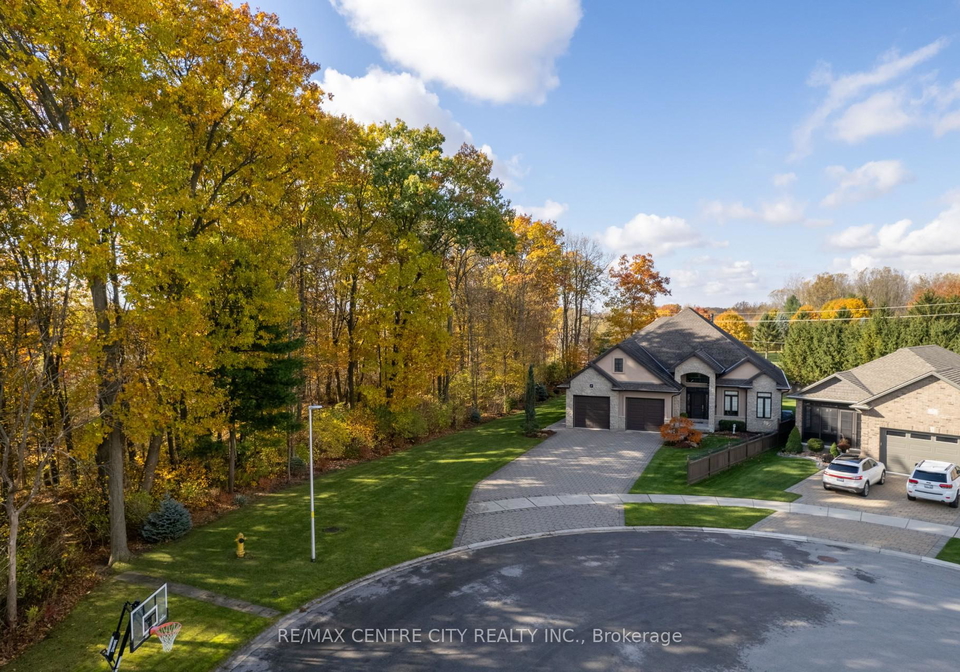 7-drake-court-strathroy-caradoc-ontario-x12535274