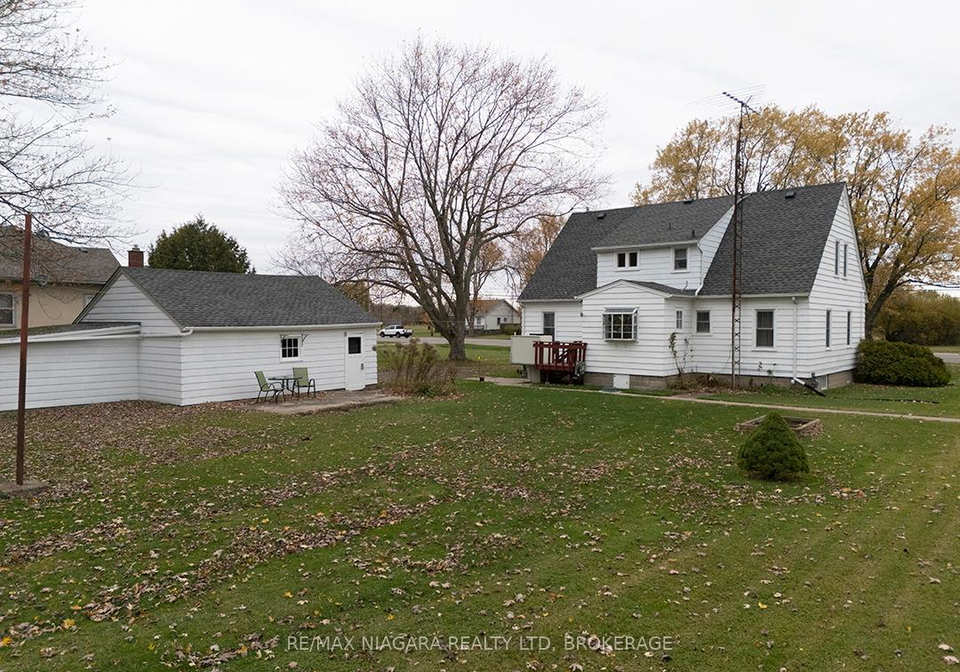 3393-hwy-3-road-e-port-colborne-ontario-x12535336