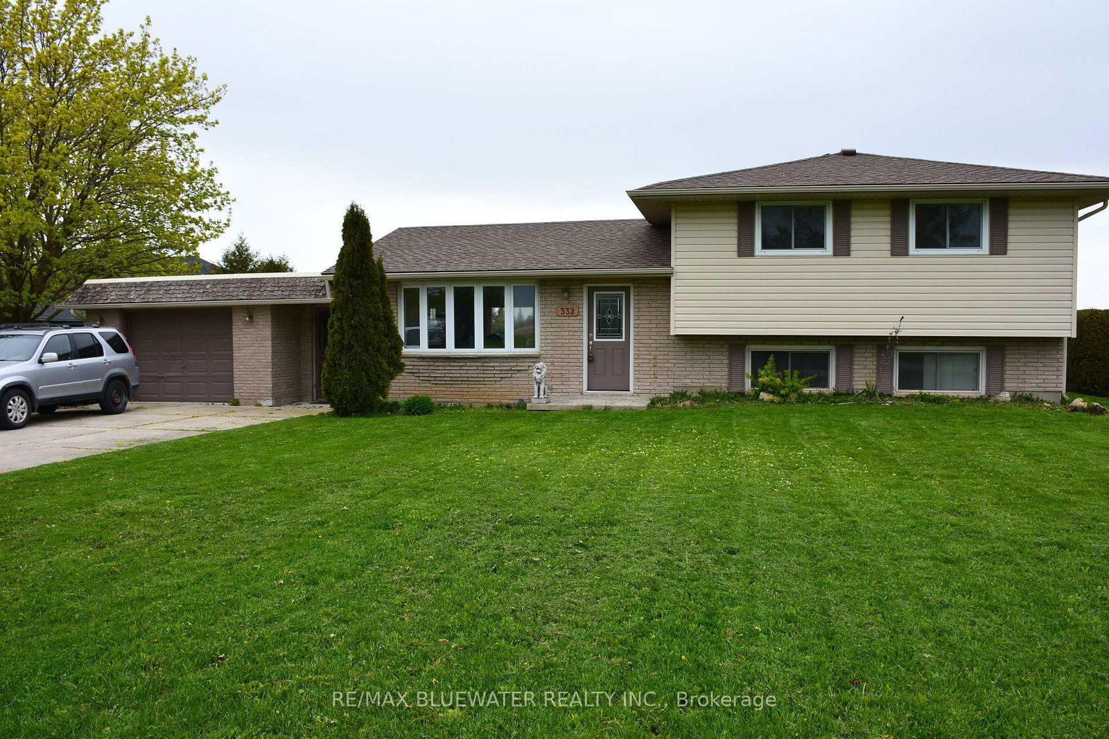 40204-huron-street-e-south-huron-ontario-x12535572