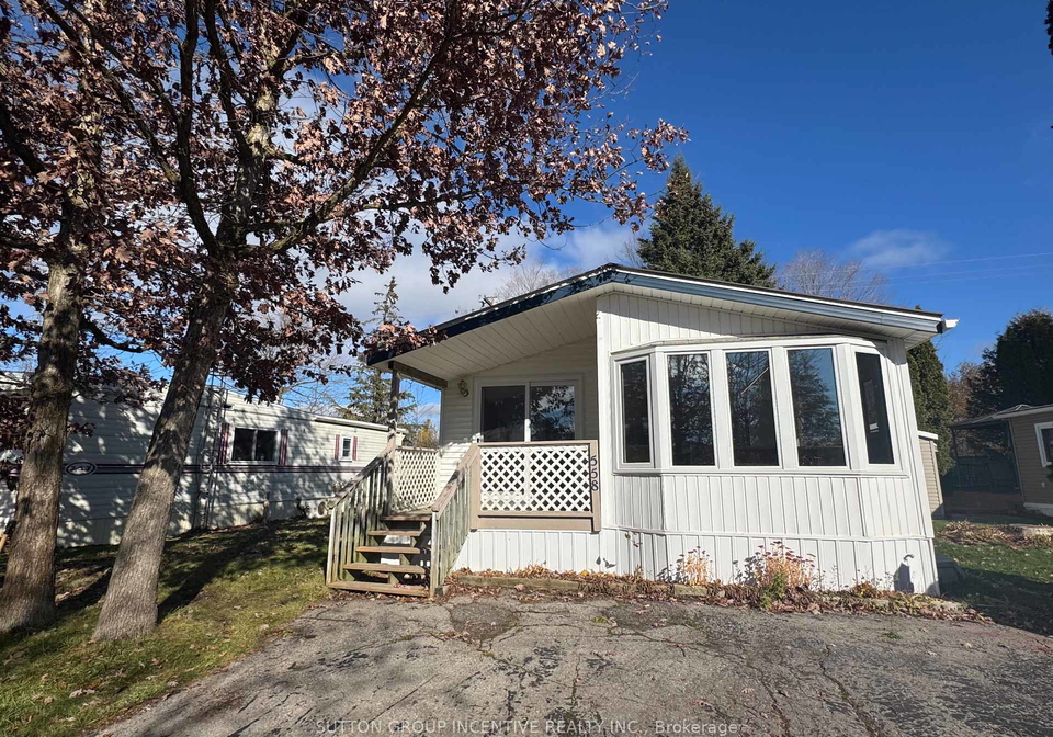 558-sumac-street-centre-wellington-ontario-x12535720