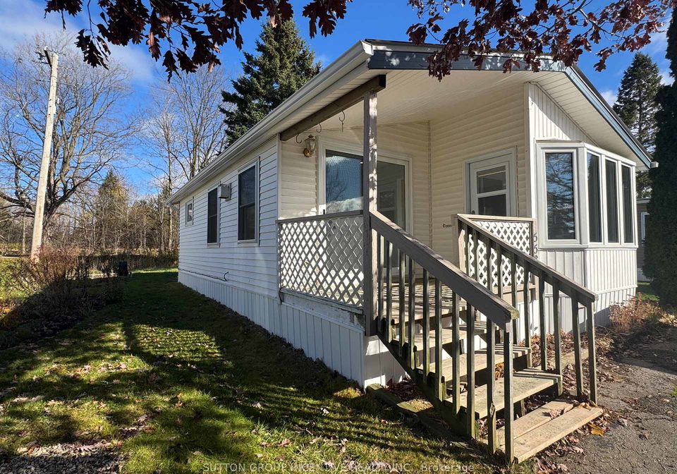 558-sumac-street-centre-wellington-ontario-x12535720