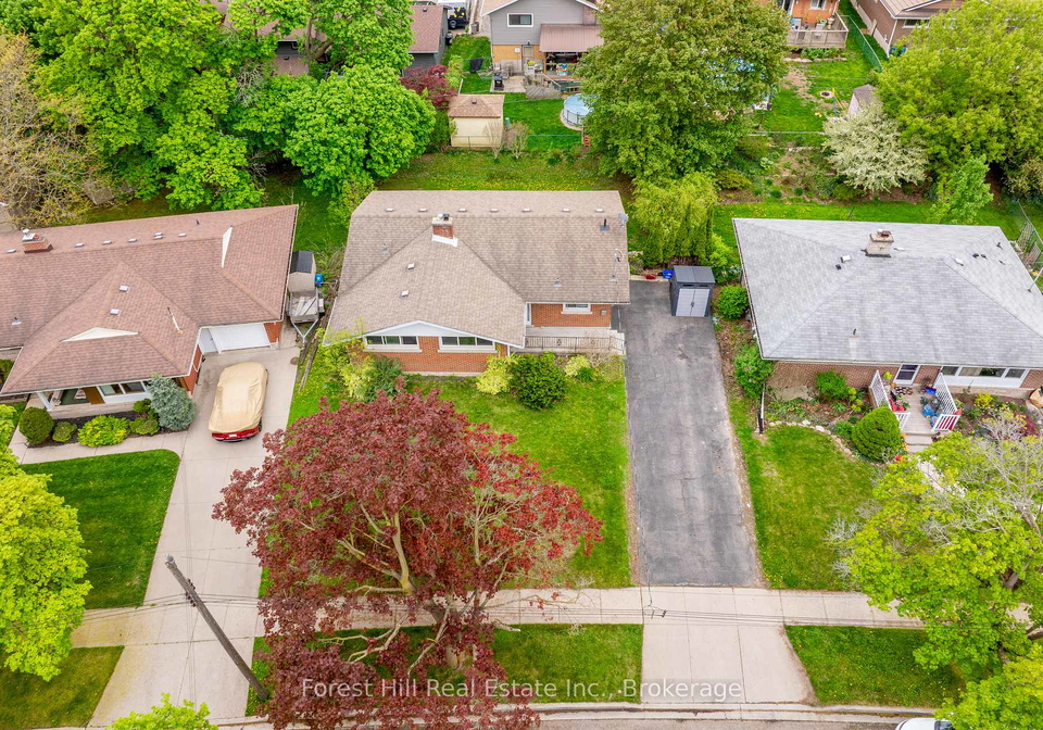 110-stonybrook-drive-kitchener-ontario-x12535772