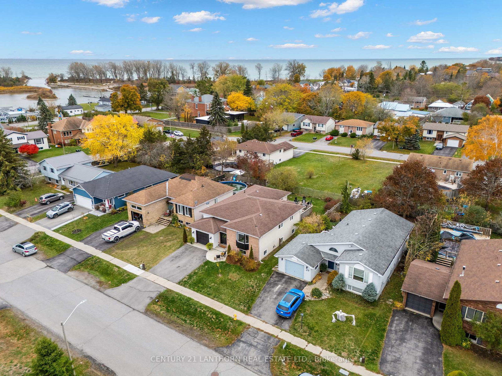 31-first-avenue-prince-edward-county-ontario-x12536290