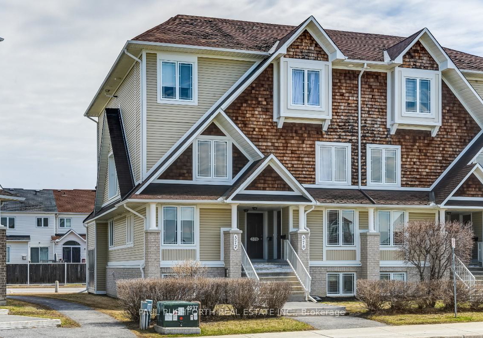 572-lakeridge-drive-ottawa-ontario-x12536396