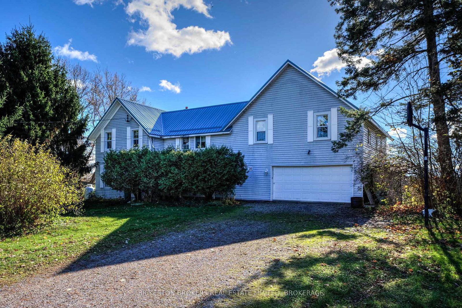 20-gilbert-street-lansdowne-village-ontario-x12536942