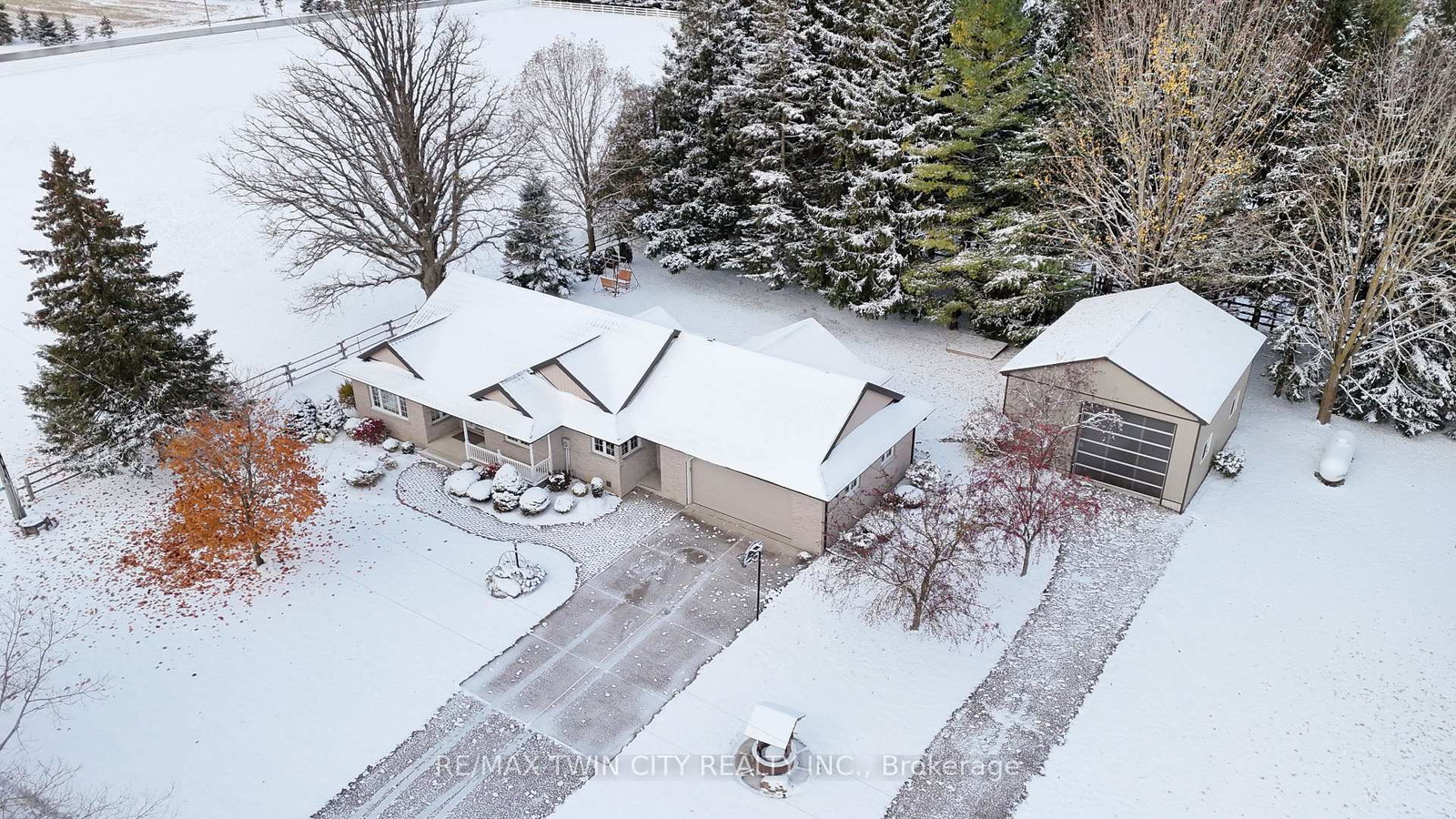 4230-line-61-rr-1-line-perth-east-ontario-x12538256