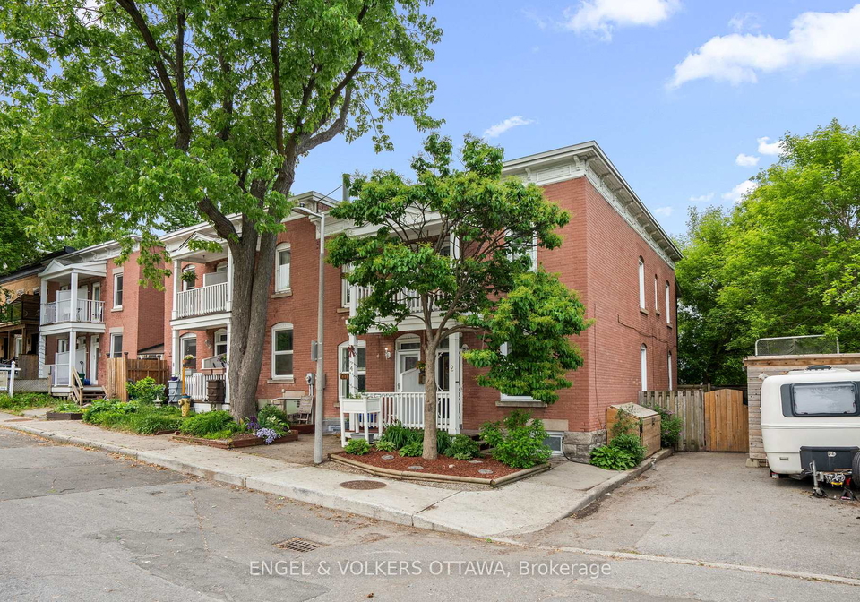 2-lower-charlotte-street-ottawa-ontario-x12538526