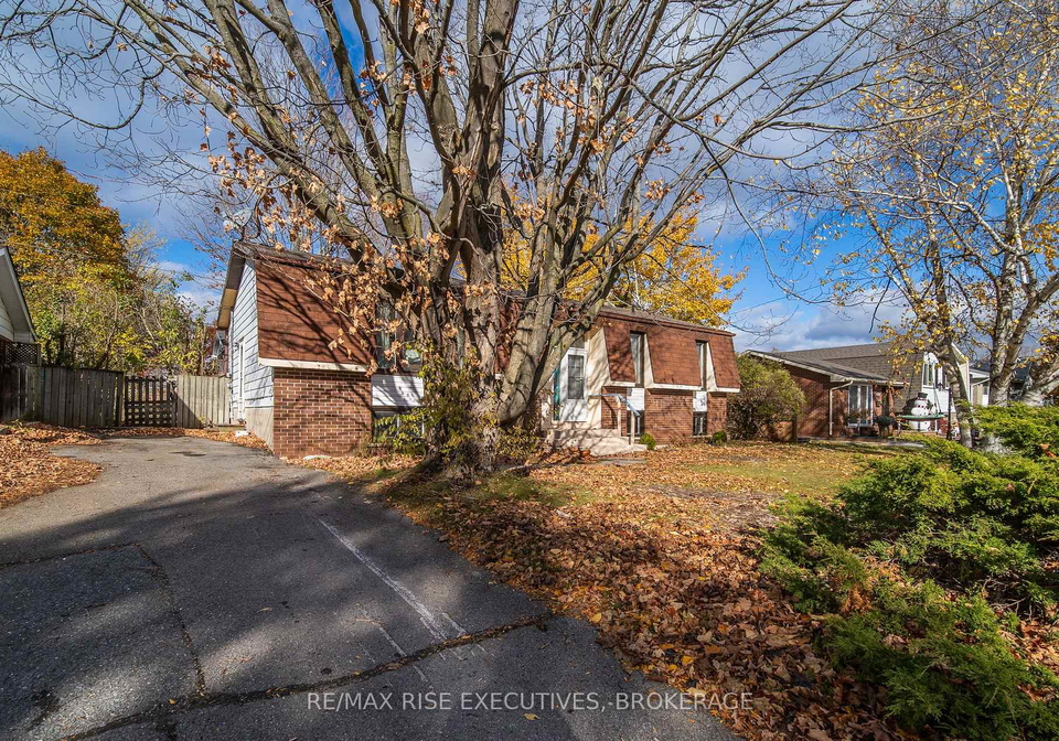 23-huff-avenue-loyalist-ontario-x12538718