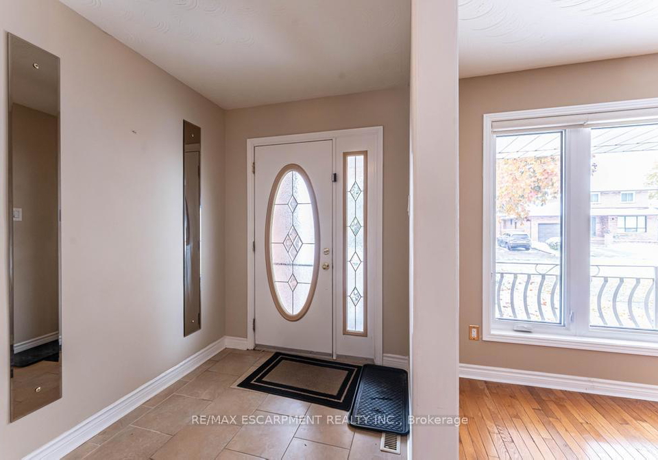 162-solomon-crescent-hamilton-ontario-x12539406