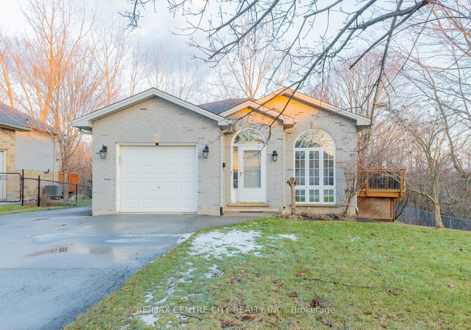 41619-major-line-e-southwold-ontario-x12539658