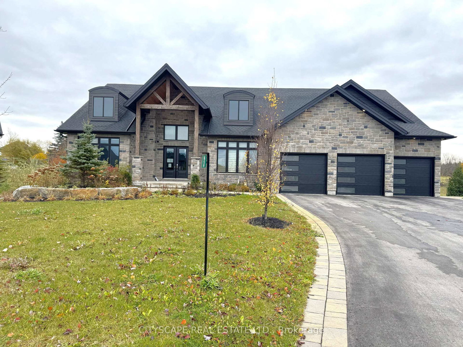 31-whitecombe-way-puslinch-ontario-x12539910